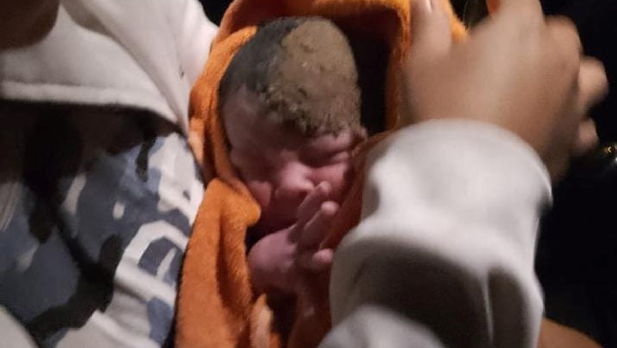 Se movilizarán en Las Perlas por la mamá que dio a luz en la calle