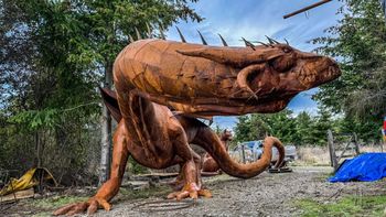 El nuevo atractivo turístico de Chubut: el dragón de Laguna Carao, cerca de Esquel.