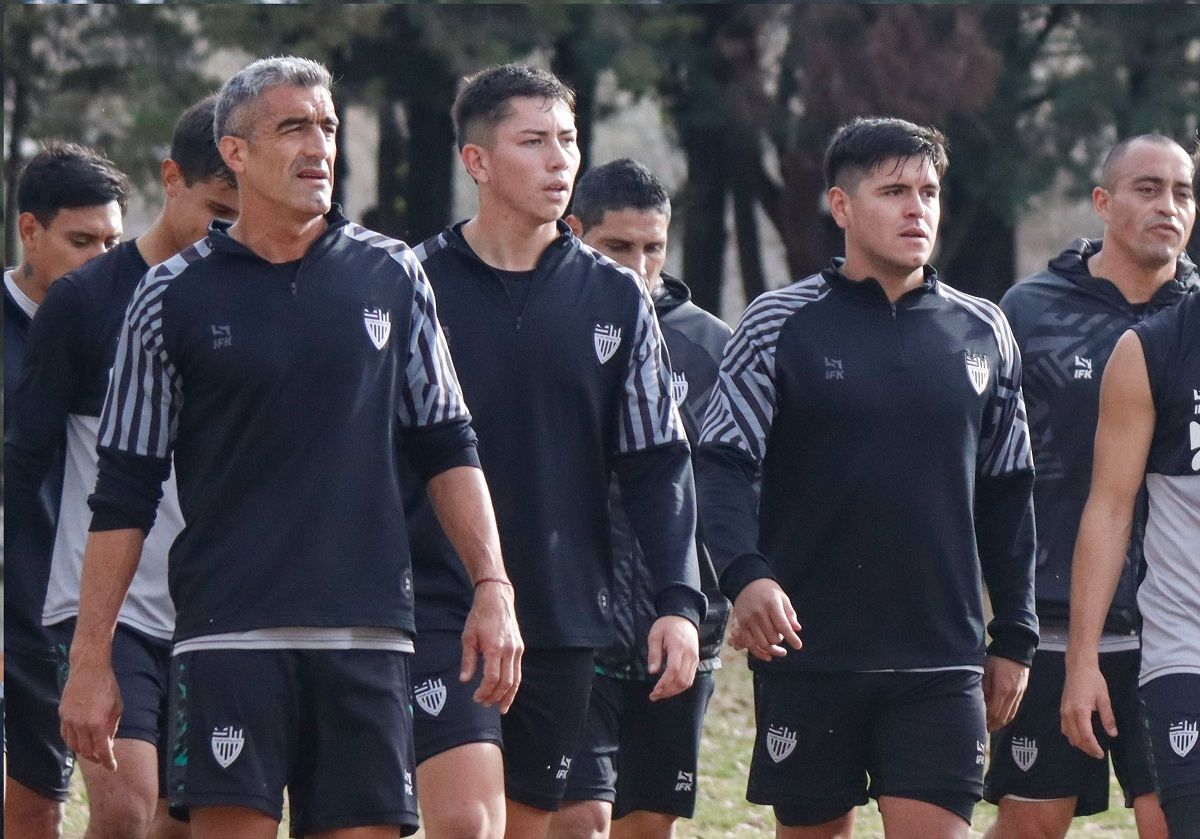 Manolo Berra habló luego del primer entrenamiento a cargo del nuevo cuerpo técnico. Fotos: Anahí Cárdena&nbsp;