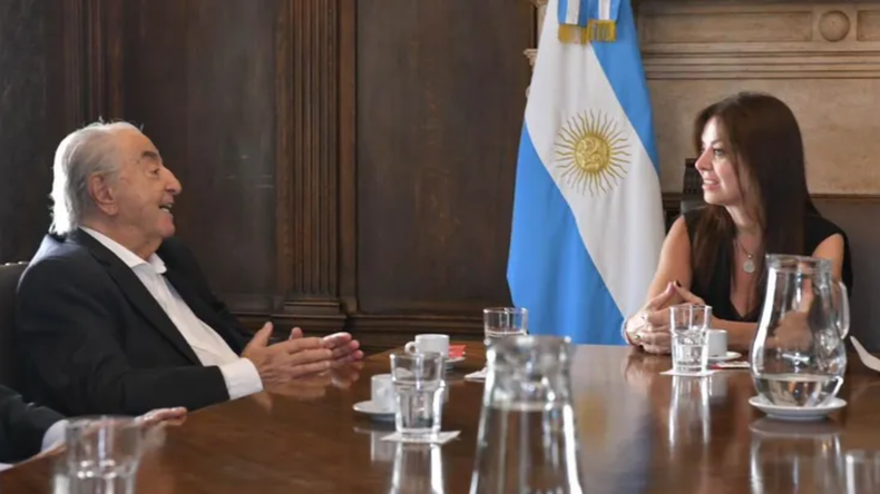 La ministra Pettovello y el referente de los empleados de Comercio, Armando Cavalieri