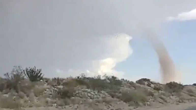 Un tornado azotó un pueblo cercano al río Colorado en La Pampa.