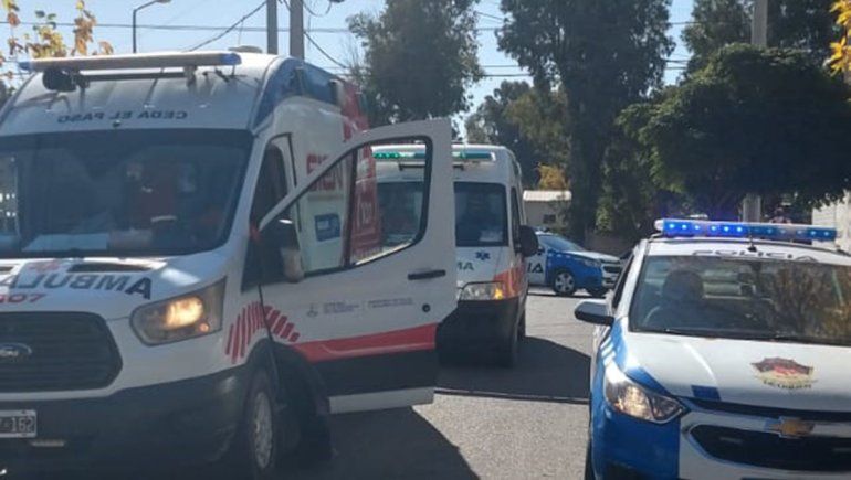 Dos policías salvaron a un bebé con RCP.
