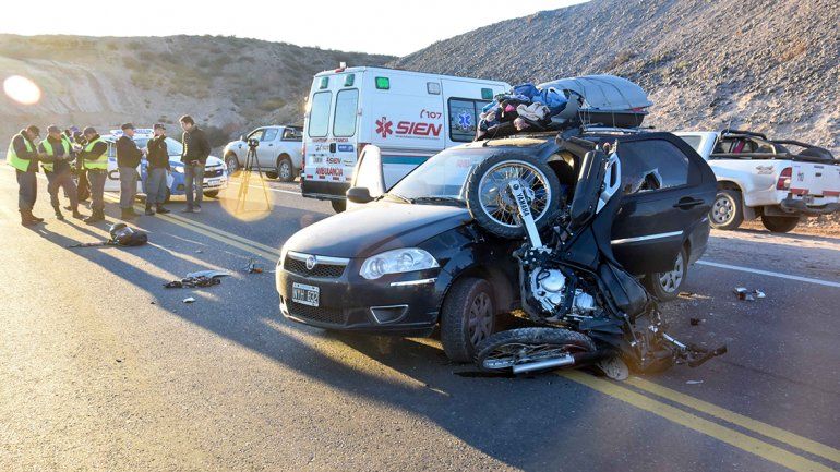 Tercer puente: un motociclista herido por un auto que giró en U