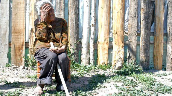 La abuela que comía pasto quiere volver a su hogar