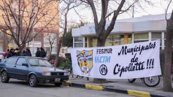 gremios municipales van por otra suba de los sueldos