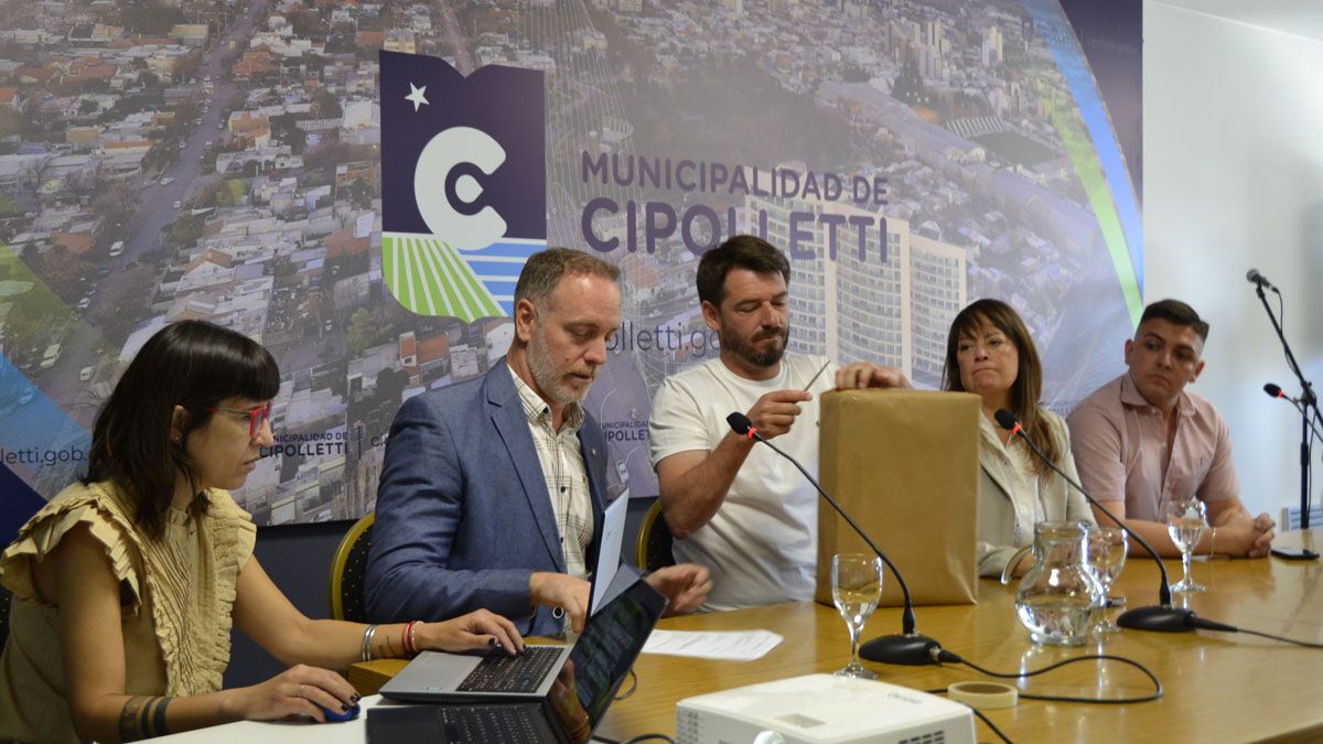 Se abrieron los sobres para el nuevo sistema de transporte público de pasajeros en Cipolletti.