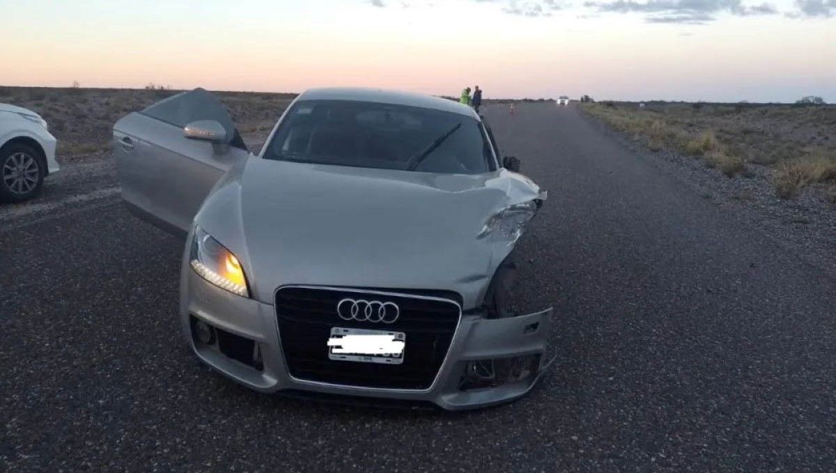 El auto Audi que era conducido por un cipoleño, que habría resultado herido. El impacto fue contra un Gol, de manera semi frontal.&nbsp;