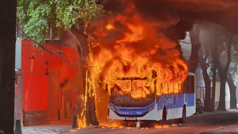 Se desató la violencia en el centro de Río de Janeiro.