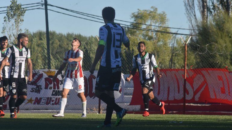 Carrera marcó uno de los tantos en la goleada 5-0 al Rojo por Copa Argentina.
