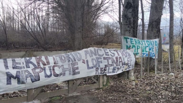 Violenta disputa por un campo en Mallín Ahogado: habrían intentado ahorcar a una abogada