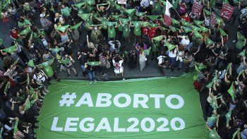 aborto: el gobierno quiere que a fin de ano ya sea ley