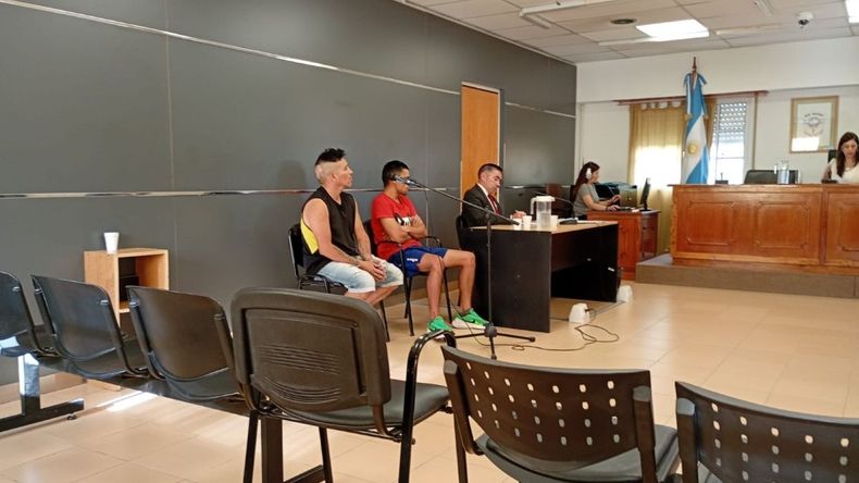 Anders Norman Vega y Rodrigo Gonzalo Quilán, fueron acusados por haber ingresado a robar a una vivienda del barrio Flamingo. Vega queda preso por sus antecedentes.&nbsp;