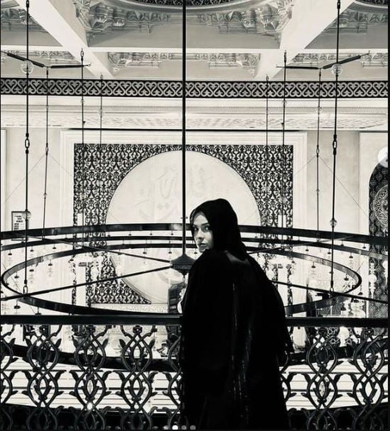 El susto qué pasó la China Suárez en un paseo por Qatar al usar el hiyab