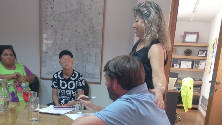 El Intendente y la Consejera Escolar recibieron a los padres de la Escuela 161 en la Municipalidad.