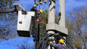 por una falla en la estacion transformadora,  el 70 por ciento de cipolletti esta sin luz