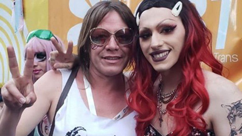 Marcha del orgullo: Infante y una compañía de lujo