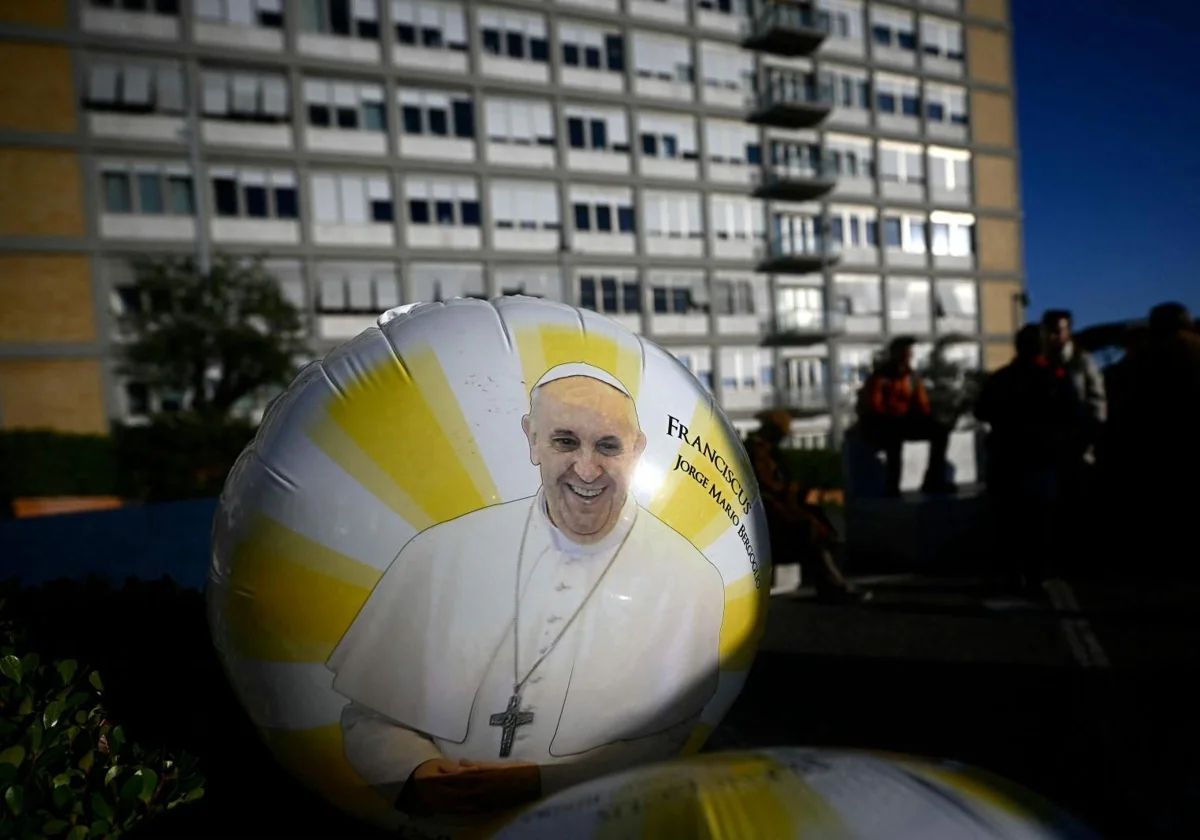El mundo sigue de cerca el estado de salud del papa Francisco&nbsp;