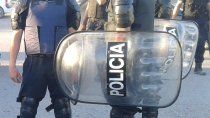 indemnizan a policia que perdio dientes tras recibir un piedrazo 