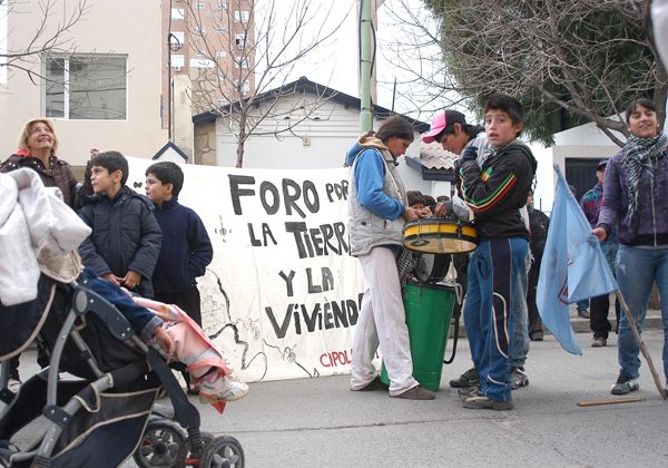 Ocupantes se reunieron con Bravo y concejales