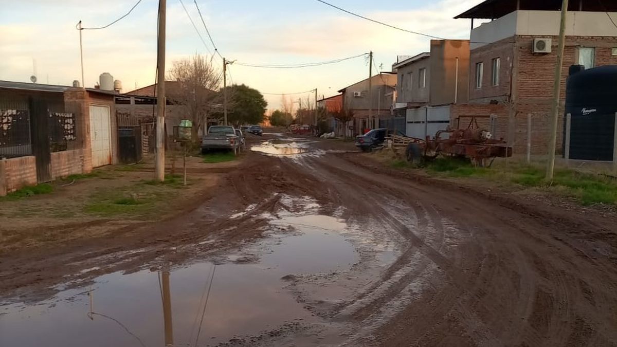 Nuevo Ferri se define pronto la construcción de cordón y veredas