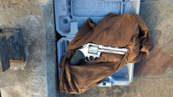 Quería ver al Presidente y fue detenido por portar un arma 
