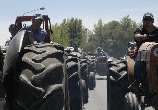 Los chacareros renuevan su reclamo con movilizaciones junto a las rutas