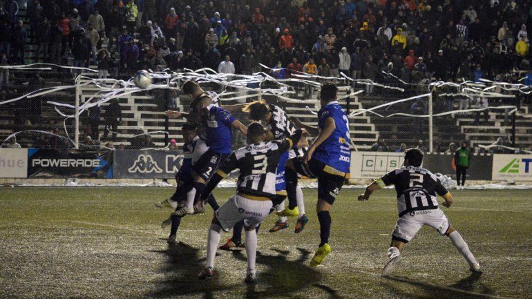 Reviví el triunfo del albinegro ante Gimnasio y Tiro en La Visera