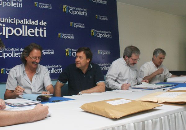 Empresas ofertaron para asfalto por debajo del presupuesto oficial