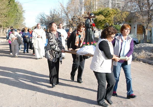 Ferri mostró su fe hacia Santa Rita