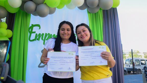 Alegría y satisfacción en el cierre del Emprender en Cipolletti