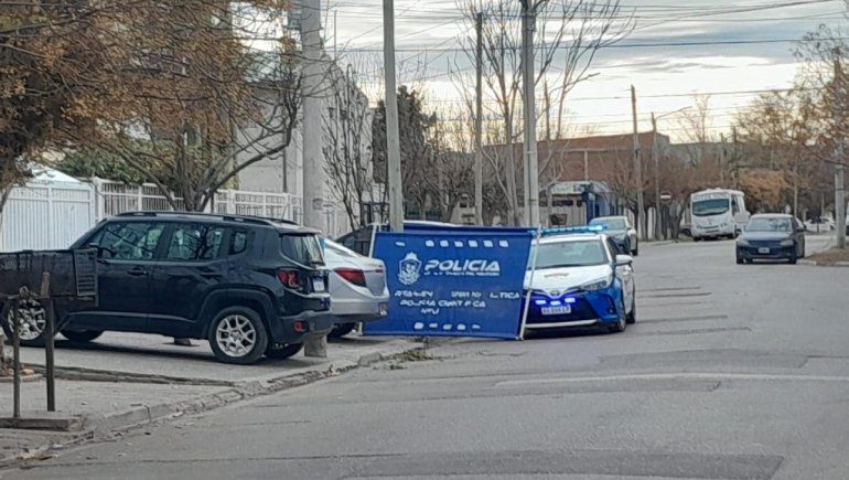 Misterio y conmoción: encontraron muerta a una mujer en Neuquén