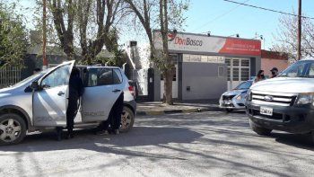 choco a otro auto y se dio a la fuga: lo buscan en cipolletti