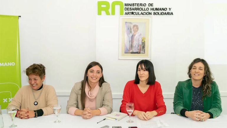 Provincia lanzó programa de apoyo económico destinado a mujeres y disidencias