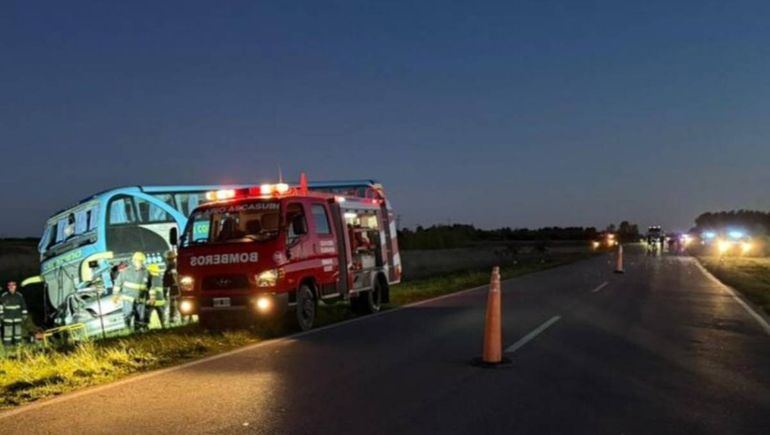 El accidente se produjo a 175 kilómetros de Viedma. Foto: gentileza. El accidente se produjo a 175 kilómetros de Viedma. Foto: gentileza.
