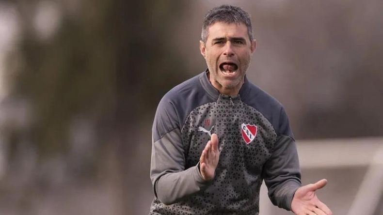 Julio Vaccari busca revertir el mal momento de Independiente.