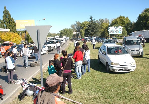 Tomeros levantaron el corte en la rotonda