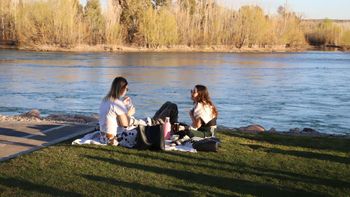 El pronóstico para el Alto Valle indica que ascenderá la temperatura para este viernes.