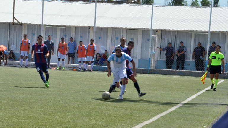 La Amistad sacó diferencia en la primera final de liga