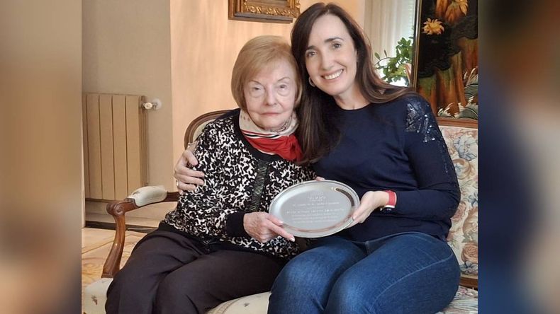 Victoria Villarruel homenajeó a Isabel Perón en el Día de la Lealtad Peronista