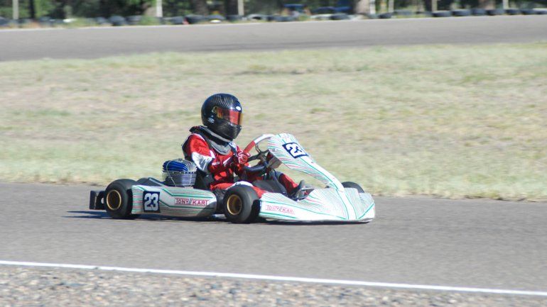 El Prokart sale a la pista cipoleña.