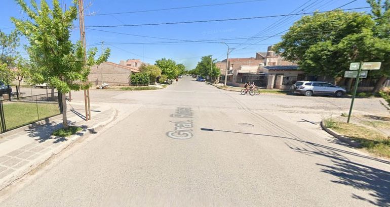 Un enfrentamiento a golpes entre dos grupos de j&oacute;venes se desat&oacute; en &nbsp;Chile casi Roca.