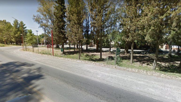 Una fiesta descontrolada en Cinco Saltos terminó con jóvenes detenidos y policías heridos 