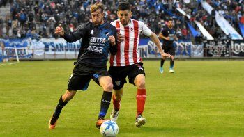 El Rojo lo aguantó en el Mundialista casi hasta el final del partido.