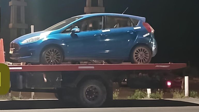 Uno de los dos vehículos secuestrados en el puesto camionero de la zona de los puentes porque sus conductores dieron alcoholemia positiva. 