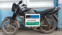 La moto Honda había sido robada la semana pasada en Cipolletti. Policías de Fernández Oro la recuperaron en el barrio Puente Madera.&nbsp;