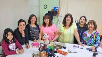 mas que costureras, un buen equipo de amigas