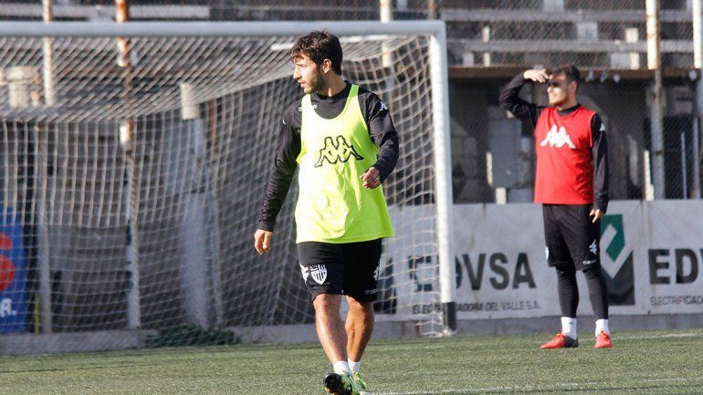 Chironi vuelve al equipo titular después de tres partidos en el banco.