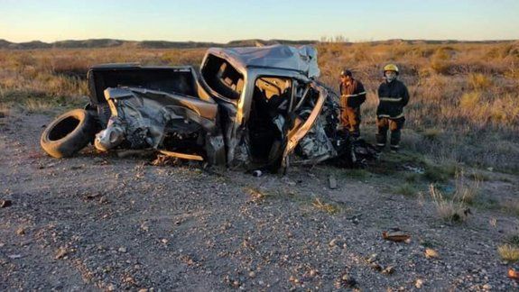 Un hombre murió y su hija está grave tras un accidente sobre Ruta 22