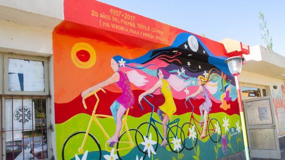 La Facultad de Ciencias de la Educación y Psicología recibió el último mural.