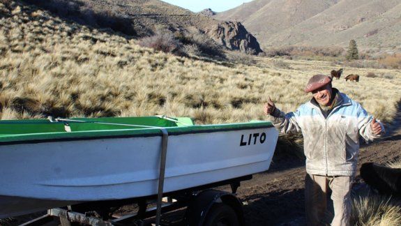 Solidaridad: le entregaron un bote nuevo para llevar alimentos a su hogar